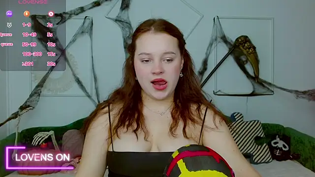 Snapshot of Cute_kitty- chatting on October 2025 07:45:01 AM Cute kitty- online show from October 2025 07:45:01 AM