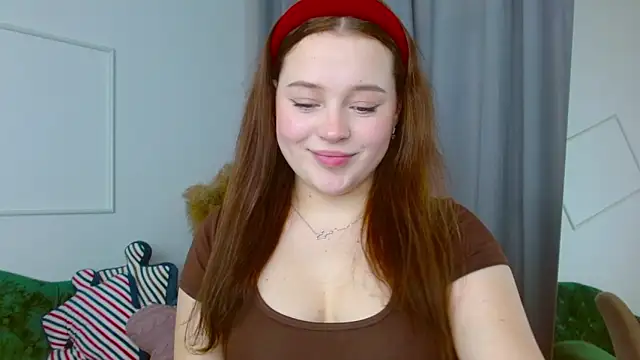 Snapshot of Cute_kitty- chatting on November 2025 08:23:02 AM Cute kitty- online show from November 2025 08:23:02 AM