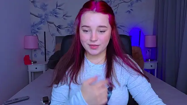 Snapshot of Cute_kitty- chatting on November 2025 08:41:02 PM Cute kitty- online show from November 2025 08:41:02 PM