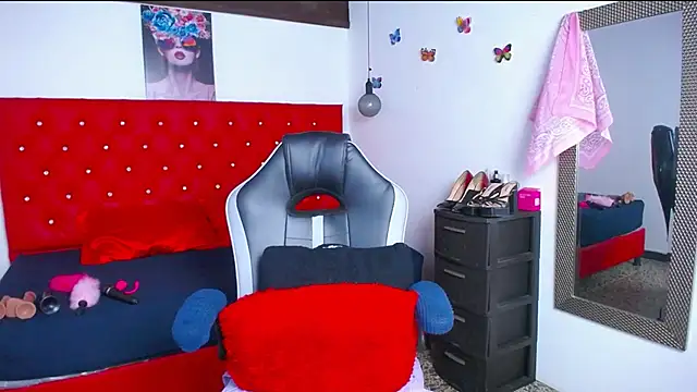 Snapshot of kriss_sweetboobs10 chatting on October 2025 12:52:02 PM kriss sweetboobs10 online show from October 2025 12:52:02 PM