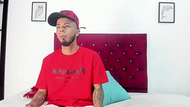 Mia Collivens online show from September 2025 11:15:01 AM