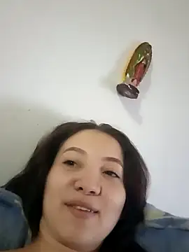 Snapshot of lola3baby chatting on March 2025 10:39:02 PM lola3baby online show from March 2025 10:39:02 PM