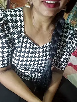 Snapshot of Shalini_telugu09 chatting on November 2025 07:53:01 AM Shalini telugu09 online show from November 2025 07:53:01 AM