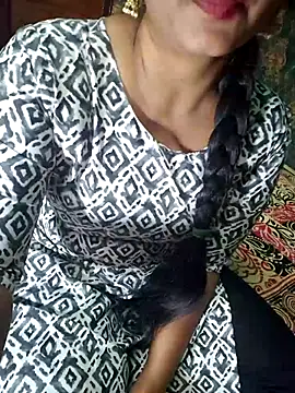 Snapshot of Shalini_telugu09 chatting on November 2025 02:59:02 PM Shalini telugu09 online show from November 2025 02:59:02 PM