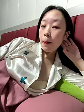 Minnie-66 online show from October 2025 01:23:02 PM