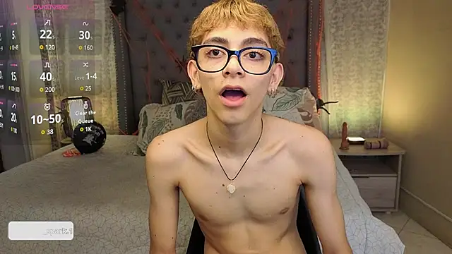 Matty Sparkk online show from October 2025 01:58:01 PM