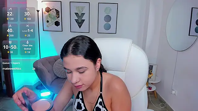 Danaa Rouse online show from October 2025 07:20:02 PM