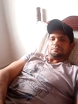 Snapshot of colemiranda chatting on November 2025 03:56:02 PM colemiranda online show from November 2025 03:56:02 PM