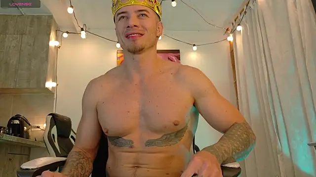 Snapshot of Ryannblue07 chatting on October 2025 11:13:02 PM Ryannblue07 online show from October 2025 11:13:02 PM