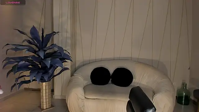 Snapshot of AmaliaCrus chatting on October 2025 08:32:01 PM AmaliaCrus online show from October 2025 08:32:01 PM