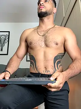 Maximiliano ford online show from October 2025 10:11:02 AM