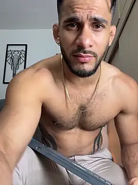 Maximiliano ford online show from October 2025 10:56:02 AM