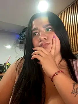 Vaiolet 2222 online show from September 2025 05:51:01 AM