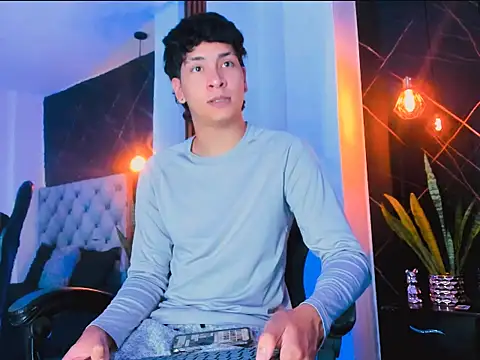 Jhojan twink online show from September 2025 11:38:02 PM