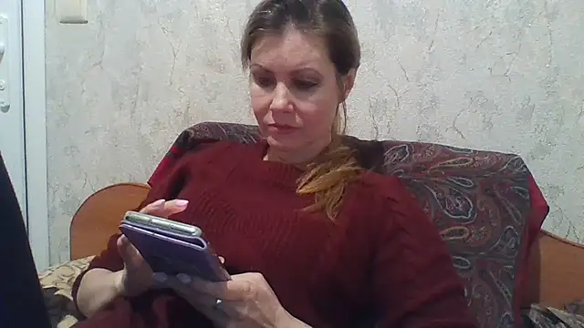 Eva Neon online show from March 2025 04:18:02 PM