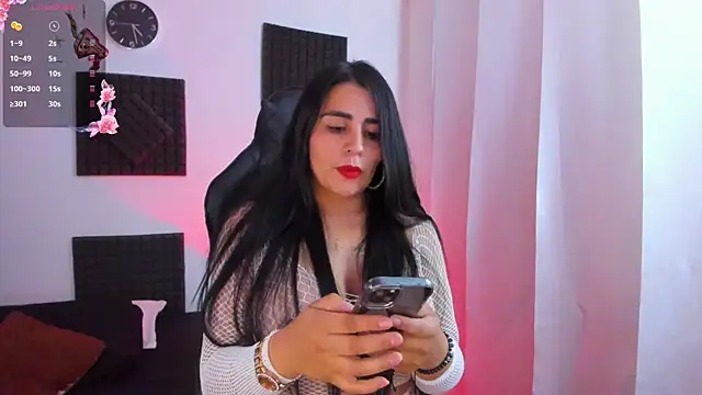 hannarusso online show from October 2025 09:28:02 PM