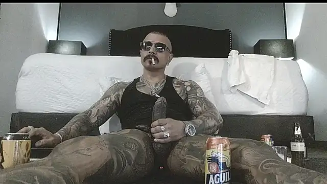 danilog515 online show from October 2025 06:22:02 AM