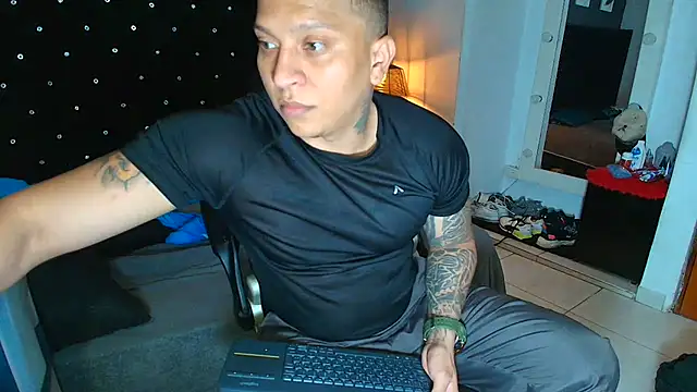 Snapshot of ethan_dalton_ chatting on September 2025 03:21:01 AM ethan dalton online show from September 2025 03:21:01 AM