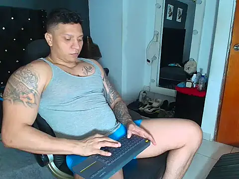 Snapshot of ethan_dalton_ chatting on October 2025 03:29:01 AM ethan dalton online show from October 2025 03:29:01 AM