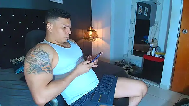 Snapshot of ethan_dalton_ chatting on November 2025 03:19:01 AM ethan dalton online show from November 2025 03:19:01 AM