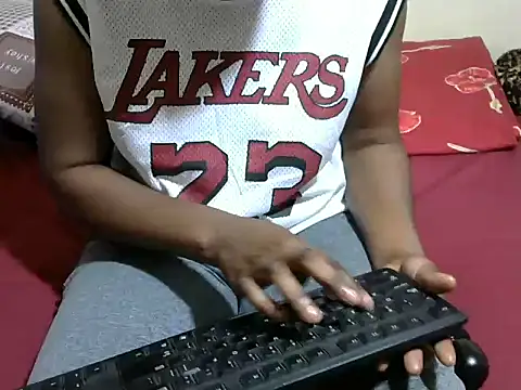 Snapshot of Creamy-Aisha chatting on March 2025 12:56:02 PM Creamy-Aisha online show from March 2025 12:56:02 PM