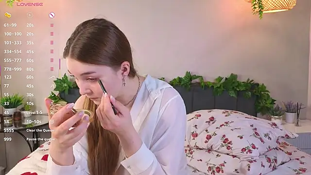 Snapshot of ConstanceHelms chatting on November 2025 05:06:01 AM ConstanceHelms online show from November 2025 05:06:01 AM