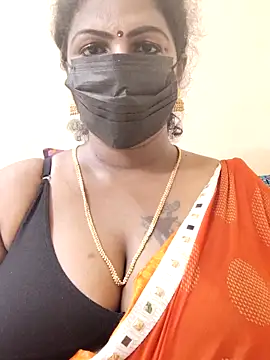 Snapshot of poojaa-rani chatting on March 2025 07:17:01 PM poojaa-rani online show from March 2025 07:17:01 PM