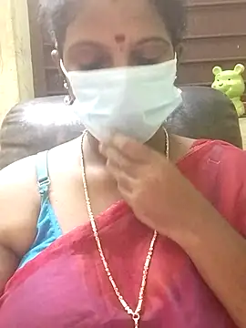 Snapshot of poojaa-rani chatting on October 2025 05:03:01 PM poojaa-rani online show from October 2025 05:03:01 PM