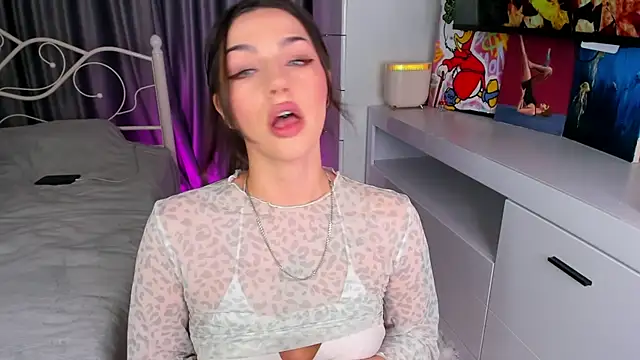 LilFlexxy online show from November 2025 05:17:01 PM