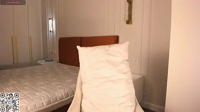 ayami lia online show from November 2025 12:10:01 AM