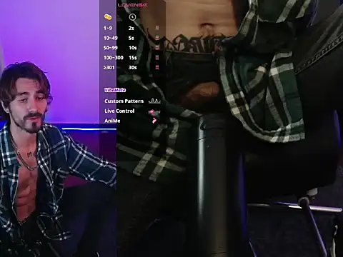 Snapshot of Aaron_malikk chatting on November 2025 11:03:01 PM Aaron malikk online show from November 2025 11:03:01 PM