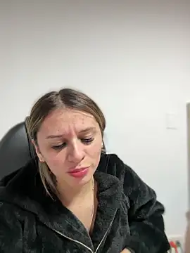 Snapshot of aliisonn__parker26 chatting on March 2025 05:32:01 AM aliisonn parker26 online show from March 2025 05:32:01 AM