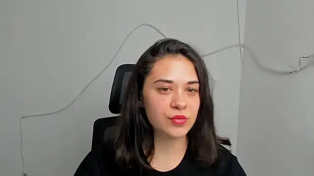 Yesenia nia online show from March 2025 10:17:01 PM