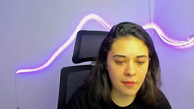 Yesenia nia online show from March 2025 01:22:01 AM
