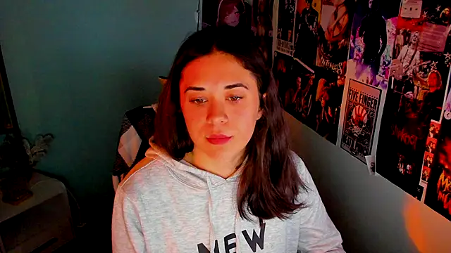Yesenia nia online show from September 2025 06:03:01 AM
