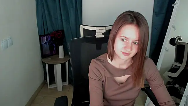Snapshot of Catherine_e chatting on September 2025 06:30:02 PM Catherine e online show from September 2025 06:30:02 PM