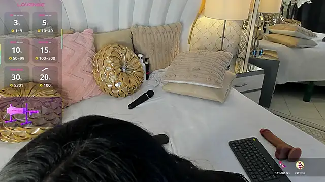 AriaJonnes  online show from November 2025 02:08:02 PM