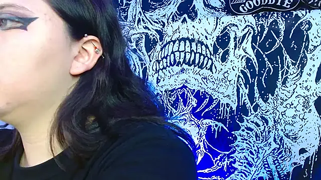 mikaskullcs online show from October 2025 03:59:02 AM