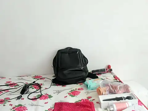 DulceXmile online show from September 2025 05:56:02 PM