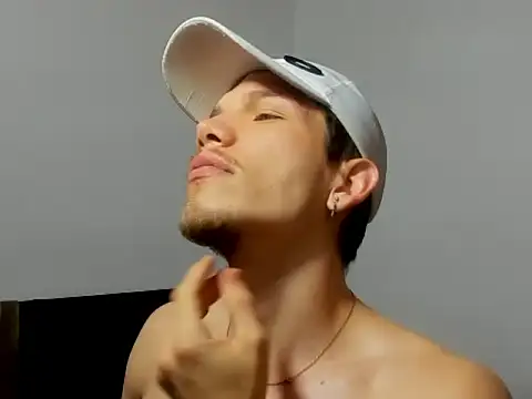 kevinkewman online show from October 2025 12:28:01 PM