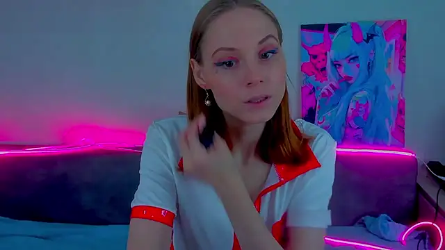 Snapshot of Gina_lovelyy chatting on September 2025 03:17:02 AM Gina lovelyy online show from September 2025 03:17:02 AM