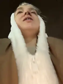 Snapshot of bambi_lu chatting on October 2025 04:57:01 PM bambi lu online show from October 2025 04:57:01 PM