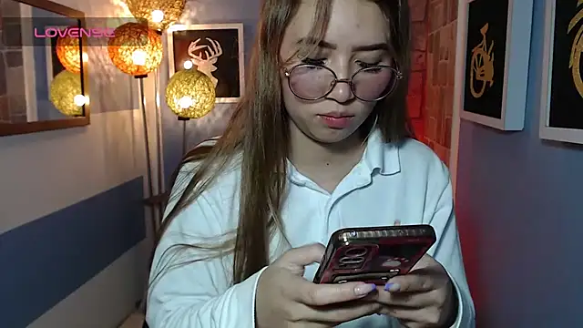 Fiorellaa delsd online show from September 2025 02:43:01 PM