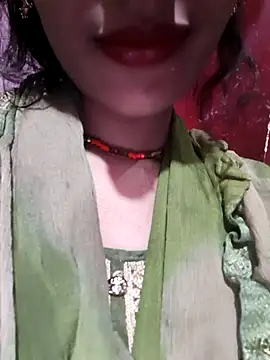 Eshwari Chopra online show from November 2025 03:27:01 AM