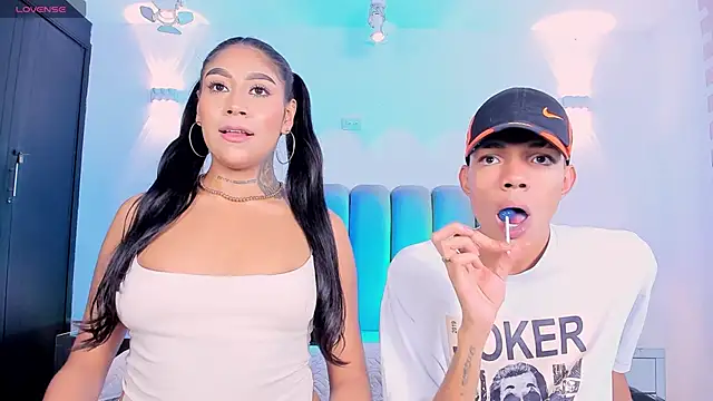 Snapshot of candyandmarilyn chatting on October 2025 08:53:02 PM candyandmarilyn online show from October 2025 08:53:02 PM