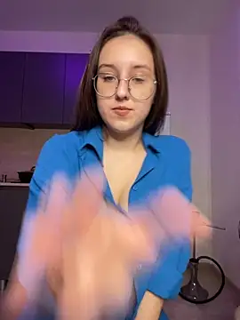 Vviikkssiikk online show from October 2025 06:08:02 PM