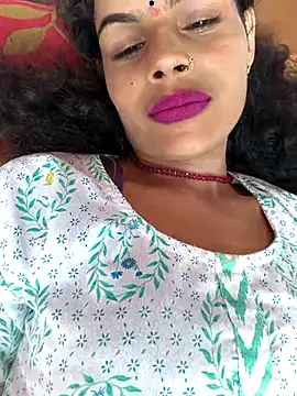 Snapshot of Eshna_Dabral chatting on September 2025 07:32:02 AM Eshna Dabral online show from September 2025 07:32:02 AM