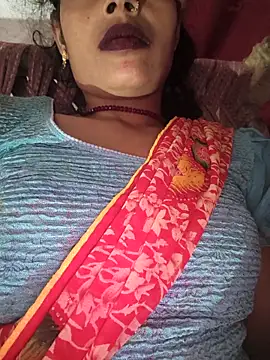 Snapshot of Eshna_Dabral chatting on October 2025 02:48:02 PM Eshna Dabral online show from October 2025 02:48:02 PM