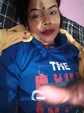 Snapshot of Eshna_Dabral chatting on November 2025 03:34:02 PM Eshna Dabral online show from November 2025 03:34:02 PM