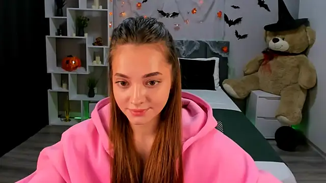 Snapshot of MelanieAlves chatting on October 2025 06:30:01 PM MelanieAlves online show from October 2025 06:30:01 PM